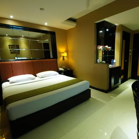 Tematik Hotel Pluit Отели рядом с достопримечательностью «Торговый центр Pluit Junction»