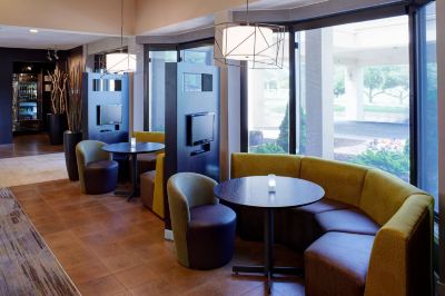 共有エリア コートヤード バイ マリオット デトロイト ディアボーンの写真