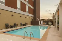 Home2 Suites by Hilton Columbus - Rooftop Pools