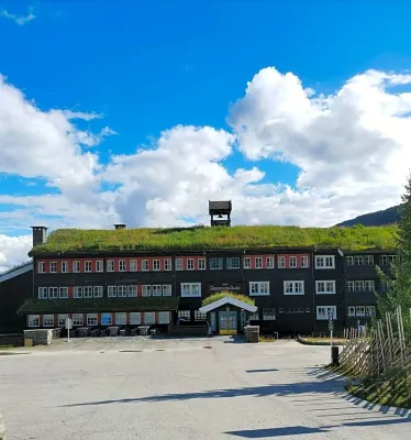 Gudbrandsgard Hotel Hotels in Favang