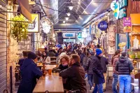 Brown Machne Yehuda - breakfast