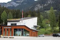 Alpenhotel Edelweiss - parking