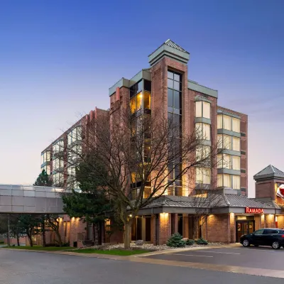 Ramada Plaza by Wyndham Niagara Falls Hotels near Lundy's Lane