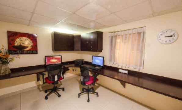 Ramada by Wyndham Houston InterContinental Airport East