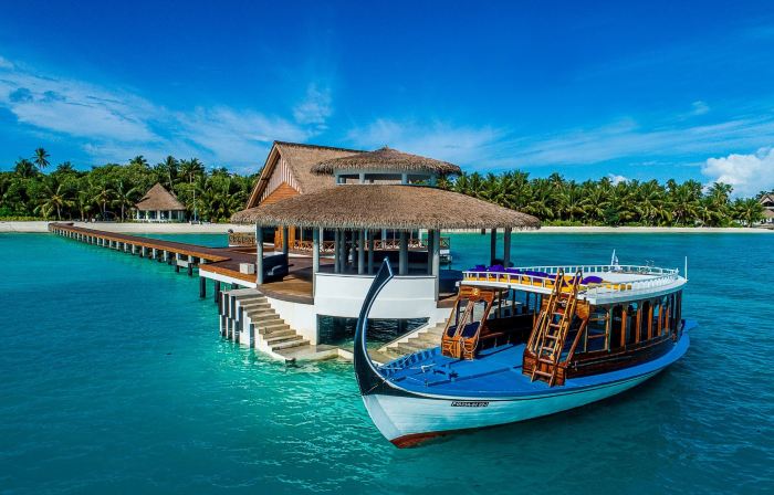 Mercure Maldives Kooddoo Adults Only Resort