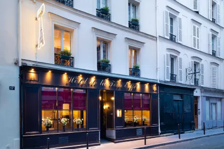 埃菲爾鐵塔之旅飯店