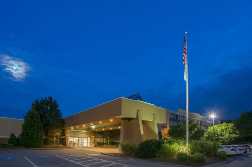 Holiday Inn Harrisburg (Hershey Area) I-81 by IHG