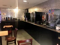 Delavan Inn and Suites - Pet friendly