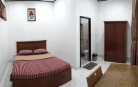 4Br Villa Lotus Puncak  Blok D-03 Hotel di Sindangjaya