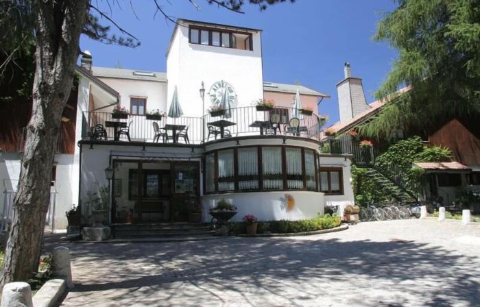 LH Albergo Il Paradiso