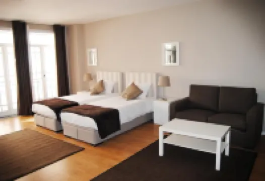 Be Oporto Apartments Clerigos Hotels near Avenida Aliados