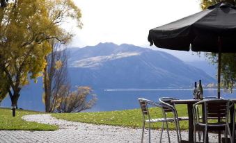 Wanaka Hotel