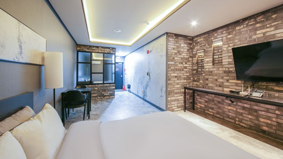 Muju Muju Self Check-in Motel