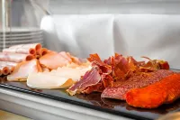 Károlyi Kastély Hotel & Restaurant - breakfast