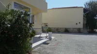 Leonidas Resort - Mountain view