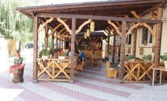 Zolotaya Podkova Hotel