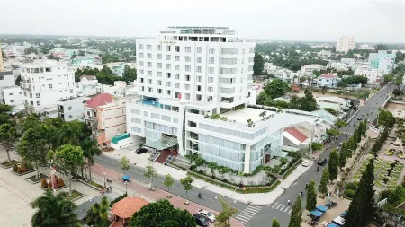 Saigon Vinh Long Hotel Отели в г. Cai Be