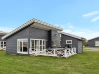 "Helemine" - 2.8km from the Sea