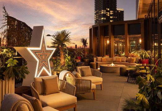 런던 스트랫퍼드 호텔 전경