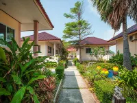 Chonnapha Resort Các khách sạn gần Wat Than Thong