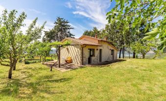 La Casetta Al Lago Incantato with Pool - Happy Rentals