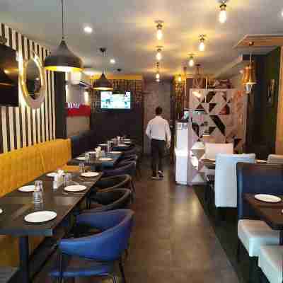 Hotel Lalsons Continental Dining/Meeting Rooms