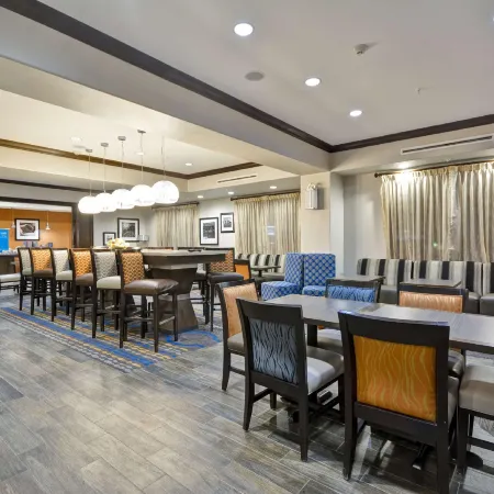 Hampton Inn Kenedy