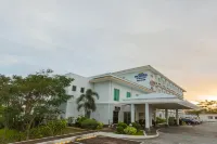 南福斯麥客達溫德姆飯店 Iglesia Ni Cristo Locale Of Golden City附近的飯店