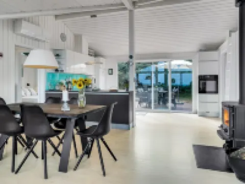 "Reinke" - 200m from the Sea