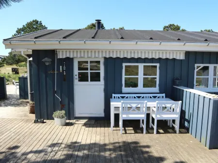 "Afkar" - 900m from the Sea Отели в г. Фанё