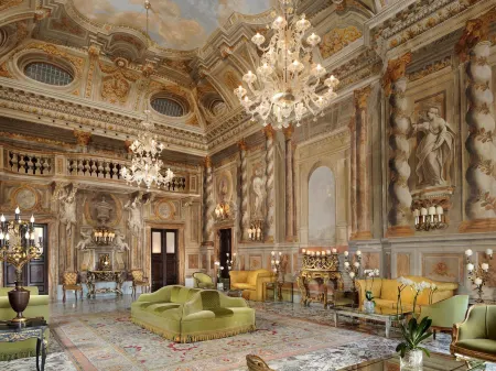 Grand Hotel Continental Siena - Starhotels Collezione Отели рядом с достопримечательностью «Городской Музей»