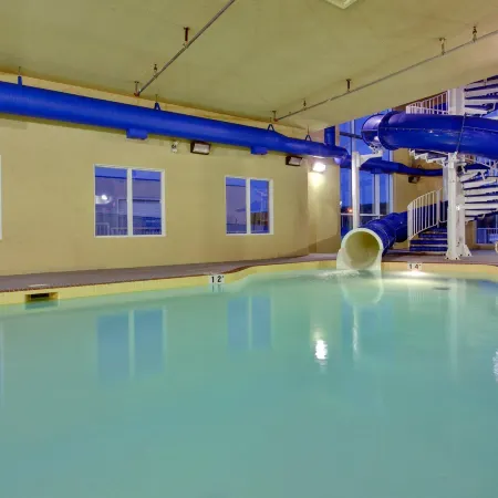 Holiday Inn Express & Suites HINTON by IHG
