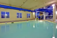 Holiday Inn Express & Suites HINTON by IHG - Pools