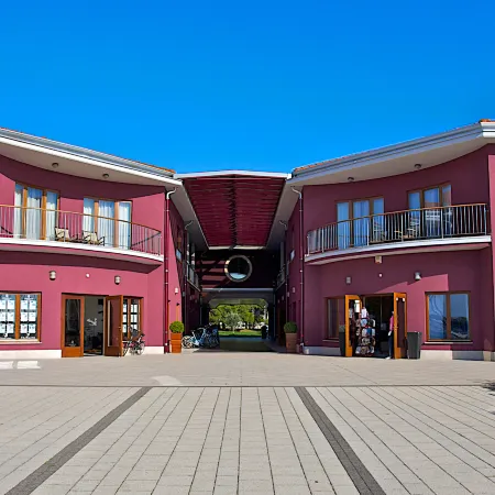 Boutique Hotel Nautica - Spa & Wellness, Private Parking, Pet Friendly