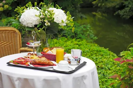 Alp de Veenen Hotel Отели в г. Амстелвеен