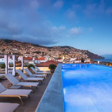Barceló Funchal Oldtown Hotels near Mar Avenue
