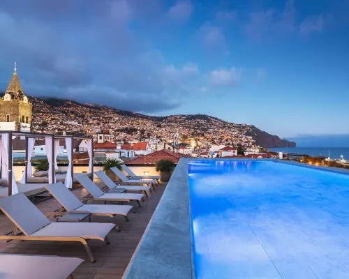 Barceló Funchal Oldtown Hotels near Se