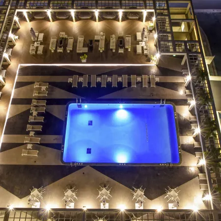 Ala Moana Honolulu by Mantra