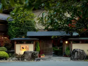 Fuefukigawa Onsen Zabou