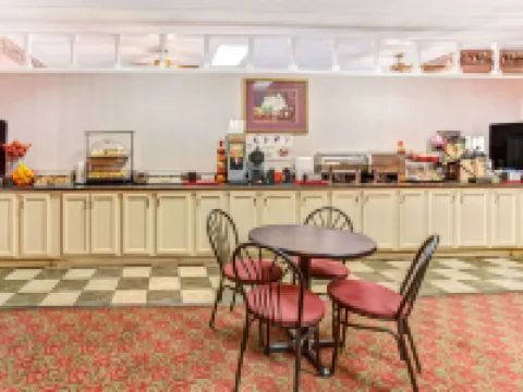 Ramada by Wyndham Murfreesboro Hotels in Murfreesboro