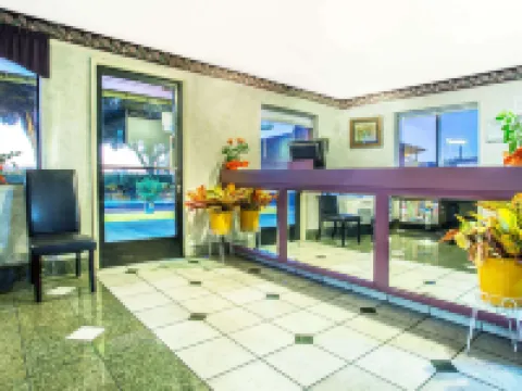 Travelodge by Wyndham Turlock Hotels in Turlock