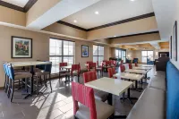 Comfort Inn & Suites Cedar Rapids Cid Eastern Iowa Airport - breakfast