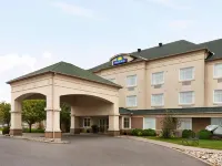 Days Inn by Wyndham Ottawa Airport Hotels near Ottawa International Airport