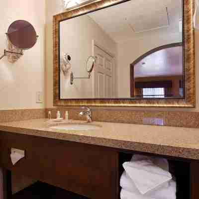 ベストウェスタン サン ディマス ホテル & スイーツ Rooms