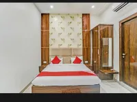 Hotel Mohan Palace Hotels in Chhatikara