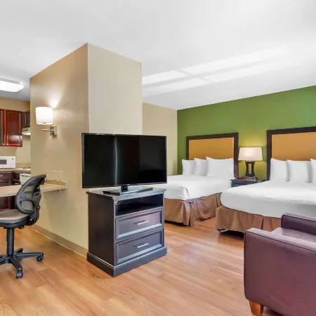 Extended Stay America Suites - Houston - Med Ctr - NRG Park - Braeswood Blvd Отели рядом с достопримечательностью «Станция легкого метро Smith Lands»