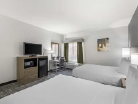 โรงแรมเบสต์เวสเทิร์นพลัส มิดอเมริกา โรงแรมในSt. Clair County