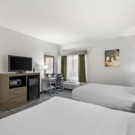 Best Western Plus MidAmerica Hotel