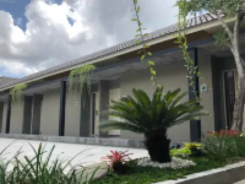 Suja Menteng Guesthouse Hotels in Palangkaraya