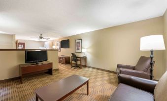 Extended Stay America Suites - Chicago - Schaumburg - I-90